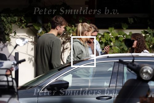 Amsterdam 17 oktober 2018
Romee Strijd en haar man Laurens v leeuwen op terras in amsterdam en bij hun appartement dat ze afgelopen zomer gekocht hebben.