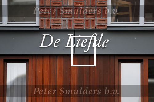 Amsterdam 17 oktober 2018
Romee Strijd en haar man Laurens v leeuwen op terras in amsterdam en bij hun appartement dat ze afgelopen zomer gekocht hebben.
