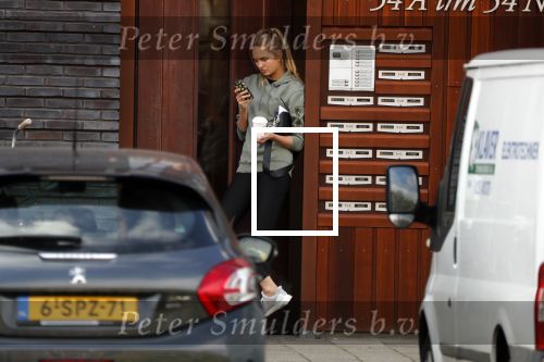 Amsterdam 17 oktober 2018
Romee Strijd en haar man Laurens v leeuwen op terras in amsterdam en bij hun appartement dat ze afgelopen zomer gekocht hebben.
