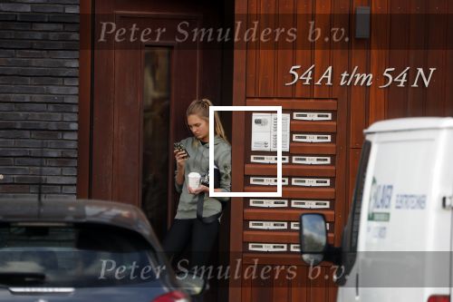 Amsterdam 17 oktober 2018
Romee Strijd en haar man Laurens v leeuwen op terras in amsterdam en bij hun appartement dat ze afgelopen zomer gekocht hebben.