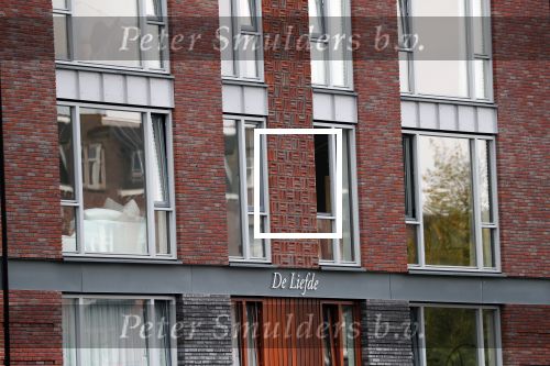 Amsterdam 17 oktober 2018
Romee Strijd en haar man Laurens v leeuwen op terras in amsterdam en bij hun appartement dat ze afgelopen zomer gekocht hebben.