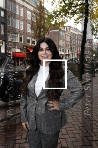 Amsterdam 5 november 2018
Presentatie Linda Man door Linda de Mol en Beau v erven Dorens. Roxeanne Hazes