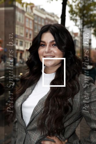 Amsterdam 5 november 2018
Presentatie Linda Man door Linda de Mol en Beau v erven Dorens. Roxeanne Hazes