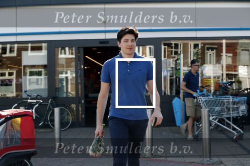 Ubbergen 13 oktober 2018
Sjoerd v Gils de partner van Rob Jetten doet boodschappen.