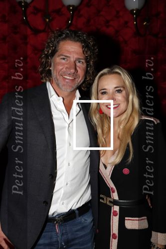 Amsterdam 5 november 2018
Opening Toppers party cafe met Jan Smit Jeroen v d Boom Rene Froger en Gerard Joling. Sonja Bakker met partner Barry Suijdam