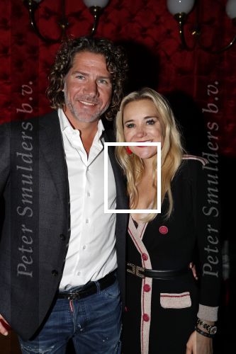 Amsterdam 5 november 2018
Opening Toppers party cafe met Jan Smit Jeroen v d Boom Rene Froger en Gerard Joling. Sonja Bakker met partner Barry Suijdam