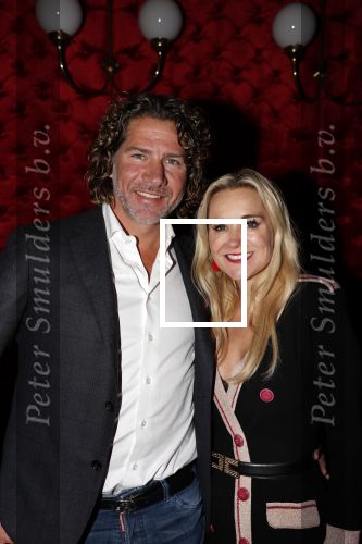 Amsterdam 5 november 2018
Opening Toppers party cafe met Jan Smit Jeroen v d Boom Rene Froger en Gerard Joling. Sonja Bakker met partner Barry Suijdam