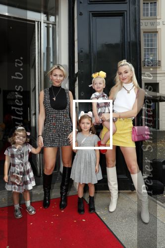 Den Haag 14 oktober 2018
Premiere Woezel en pip in koninklijke schouwburg Den haag. Susanna Klibansky met kinderen