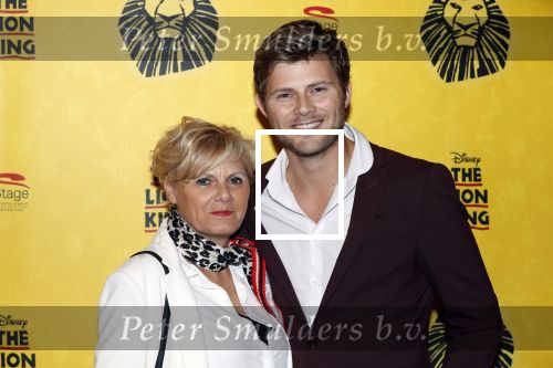 Scheveningen 17 oktober 2018
2 jaar de Lion King in het afas circustheater. Tim Douwsma met moeder