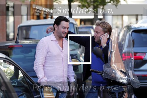 Amsterdam 16 oktober 2018
Wesly Bronkhorst en Tino Martin op de pc hooftstraat. Wesly is op zijn scooter.