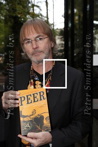 Hilversum 8 oktober 2018
Boek presentatie Peter Koelewijn bij wisseloord studioï¿½s. Het boek is geschreven door Tjerk Lammers.
Tjerk Lammers