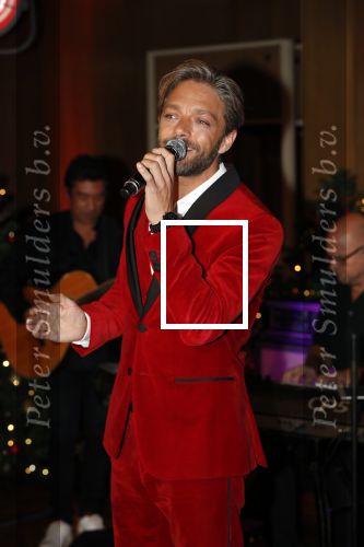 Hilversum 2 oktober 2018
Presentatie kerstshow met Xander de Buisonje Trijntje Oosterhuis Lee Towers Edsilia Rombley Karin Bloemen Danny de Munk en Anita Meier in de wisseloord studioâ€™s. Tommie Christiaan