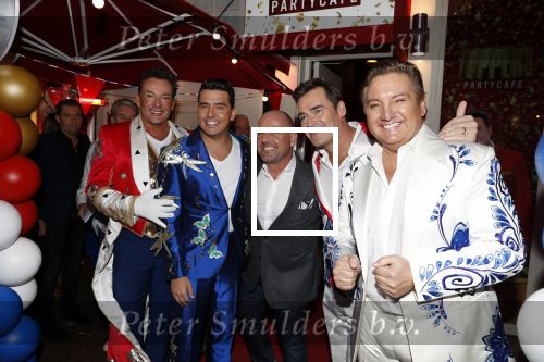 Amsterdam 5 november 2018
Opening Toppers party cafe met Jan Smit Jeroen v d Boom Rene Froger en Gerard Joling.