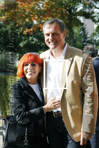 Woudenberg 8 oktober 2018
Herdenkingsdienst Anneke Gronloh in crematorium Woudenberg. Trea Dobbs met partner