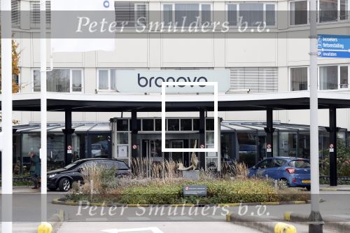 Den Haag  29 oktober 2018
Waylon en zijn zwangere vriendin Bibi Breijman gaan op controle in het Bronovo ziekenhorsche Panamera Turbo naartoe.