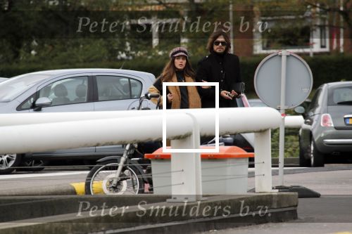 Den Haag  29 oktober 2018
Waylon en zijn zwangere vriendin Bibi Breijman gaan op controle in het Bronovo ziekenhorsche Panamera Turbo naartoe.