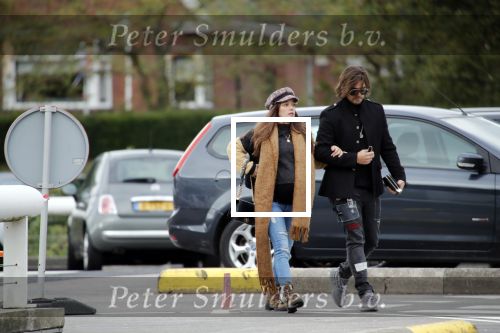 Den Haag  29 oktober 2018
Waylon en zijn zwangere vriendin Bibi Breijman gaan op controle in het Bronovo ziekenhorsche Panamera Turbo naartoe.