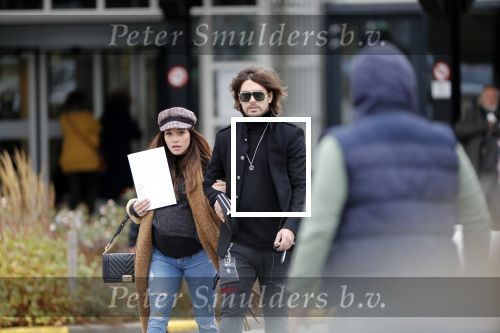 Den Haag  29 oktober 2018
Waylon en zijn zwangere vriendin Bibi Breijman gaan op controle in het Bronovo ziekenhorsche Panamera Turbo naartoe.