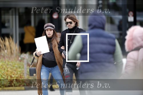 Den Haag  29 oktober 2018
Waylon en zijn zwangere vriendin Bibi Breijman gaan op controle in het Bronovo ziekenhorsche Panamera Turbo naartoe.