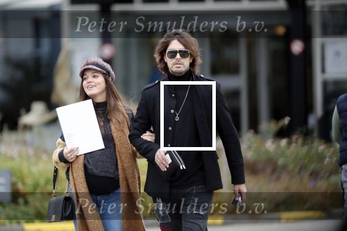 Den Haag  29 oktober 2018
Waylon en zijn zwangere vriendin Bibi Breijman gaan op controle in het Bronovo ziekenhorsche Panamera Turbo naartoe.