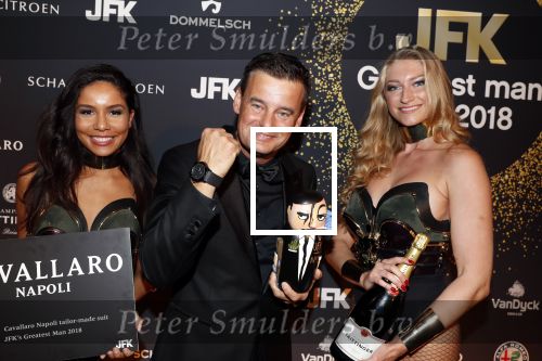 Amsterdam 8 oktober 2018
JFK Gala in de harbour Club. Wilfred Genee ontvangt uit handen van Prins Bernhard de prijs voor man van het jaar. Marieke Elsinga presenteert het gala.