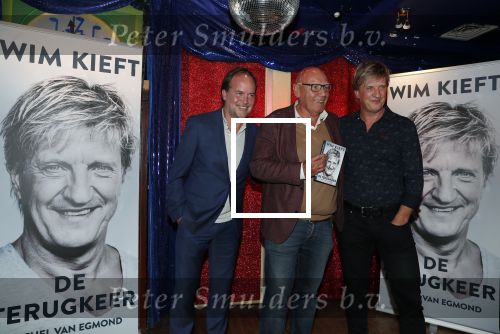 Amsterdam 30 oktober 2018
Boekpresentatie boek Wim Kieft geschreven door Michiel v Egmond. Kees Jansma krijgt het eerste boek