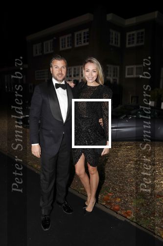 Muiden 10 november 2018
Daphne Deckers viert haar 50e verjaardag . Haar man Richard Krajicek en kinderen Emma en Alec zijn natuurlijk aanwezig. Winston Gerschtanowits met zijn vrouw Renate Verbaan