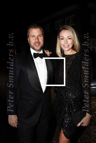 Muiden 10 november 2018
Daphne Deckers viert haar 50e verjaardag . Haar man Richard Krajicek en kinderen Emma en Alec zijn natuurlijk aanwezig. Winston Gerschtanowits met zijn vrouw Renate Verbaan