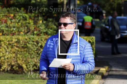 Leusden 4 en 5 oktober 2018
Herdenkingsdienst en crematie van Koos Alberts in crematorium Leusden. Wolter Kroes in zijn cabrio
