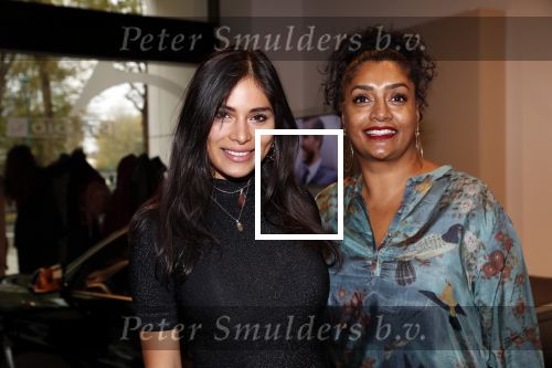 Amsterdam 30 oktober 2018
Boekpresentatie Kelly Weekers. Haar man John Ewbank reikte het eerste boek uit. Yasmin Verheijen met moeder