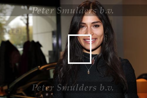Amsterdam 30 oktober 2018
Boekpresentatie Kelly Weekers. Haar man John Ewbank reikte het eerste boek uit. Yasmin Verheijen met moeder