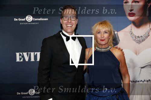 Amsterdam 22 augustus 2018
Premiere Evita in carre. Inge Ipenburg kwam met een kennis