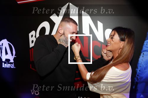 Almere 26 september 2019
Presentatie influencer boxing avond in sportcentrum Almere. Alex Maas met zijn vriendin