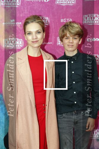Amsterdam 6 oktober 2019
Premiere club van lelijke kinderen in Pathe Arena. Aniek Pheifer kwam met haar zoon