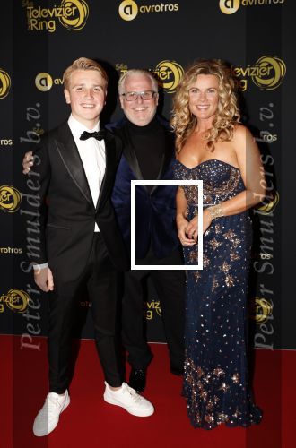 Amsterdam 9 oktober 2019
Uitreiking televizierring 2019 in AFAS Live. Annette Barlo met man Frank Timmer en zoon