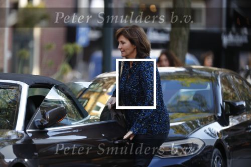 Amsterdam 28 oktober 2019
Astrid Joosten doet boodschappen op de cornelis Schuytstraat.