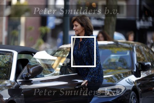 Amsterdam 28 oktober 2019
Astrid Joosten doet boodschappen op de cornelis Schuytstraat.