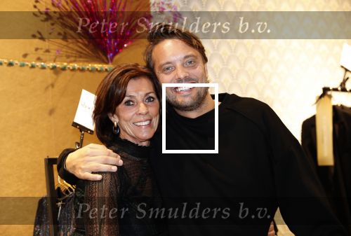 Amsterdam 12 november 2019
Presentatie en opening winkel Shoeby van Fred v Leer en Nicolette v Dam.
bas Smit met zijn moeder