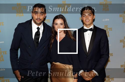 Amsterdam 7 oktober 2019
Premiere de belofte van Pisa in Tuschinski. Bobby Boermans met vriendin en ..