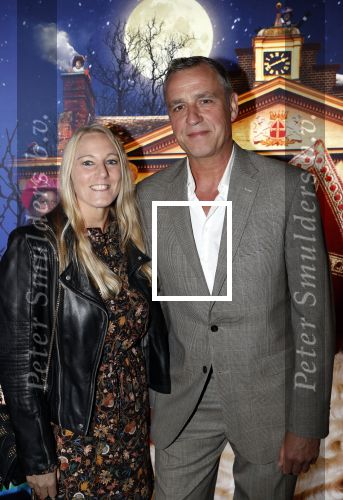 Amsterdam 5 oktober 2019
Premiere Sinterklaasfilm in pathe Arena . Chris Tates kwam met zijn vriendin