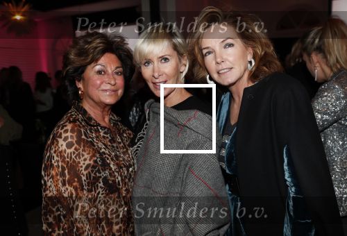 Amsterdam 12 november 2019
Presentatie nieuwe Nouveau met Leco v Zadelhoff als gast hoofdredakteur. De presentatie vond plaats in hotel The Dylan . Christine Kroonenberg Monique des Bouvrie en Mariska Dietz