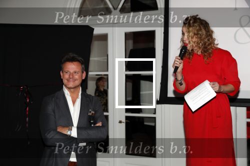 Amsterdam 12 november 2019
Presentatie nieuwe Nouveau met Leco v Zadelhoff als gast hoofdredakteur. De presentatie vond plaats in hotel The Dylan . Claudia Straatmans