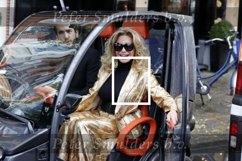 Amsterdam 12 november 2019
Presentatie en opening winkel Shoeby van Fred v Leer en Nicolette v Dam.
Connie Witteman met de partner van haar zoon Marvin