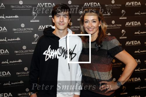 Amsterdam 3 oktober 2019
Modeshow Tommy Driessen in hotel Krasnapolsky. Cynthia Abma kwam met haar zoon