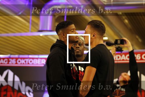 Almere 26 september 2019
Presentatie influencer boxing avond in sportcentrum Almere.
Danicio Confried VS Harry Snijders