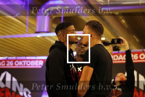 Almere 26 september 2019
Presentatie influencer boxing avond in sportcentrum Almere.
Danicio Confried VS Harry Snijders
