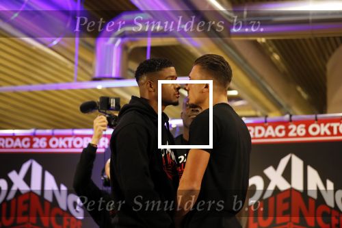 Almere 26 september 2019
Presentatie influencer boxing avond in sportcentrum Almere.
Danicio Confried VS Harry Snijders