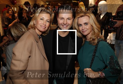 Amsterdam 12 november 2019
Presentatie en opening winkel Shoeby van Fred v Leer en Nicolette v Dam.
Daphne Deckers Fred v Leer en Anouk Smulders