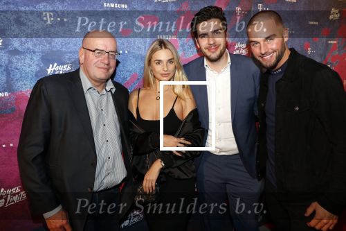 Amsterdam 30 oktober 2019
Premiere house of no Limits. David Cocheret met Fred Teeven Gaby Blaaser en Donny Roelvink