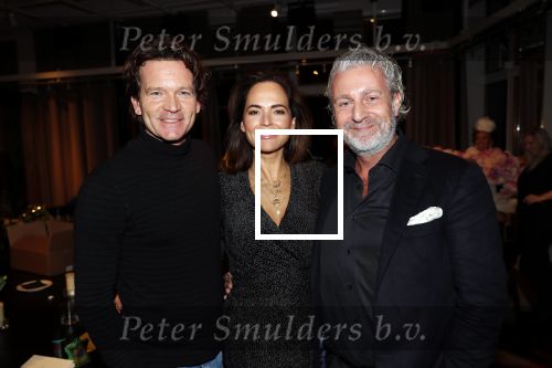 Amsterdam 12 november 2019
lancering van het boek Two Faces van Ali Pirayesh in the Dutchess.
Evelyn Struik met Sander Janson en Mark Teurlings
